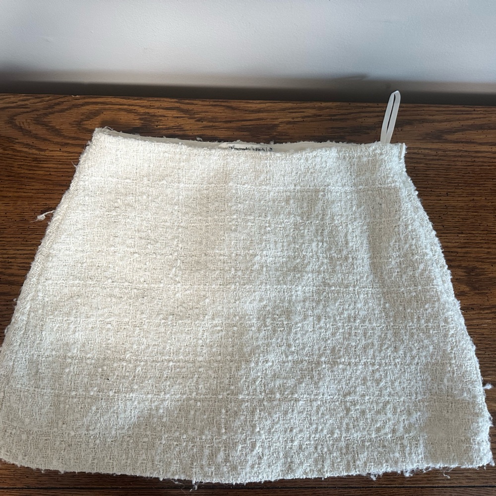 Abercrombie & Fitch Off-White Twill Skirt